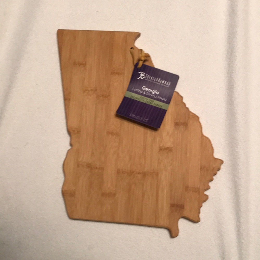 NWT Georgia Bamboo Cutting Board